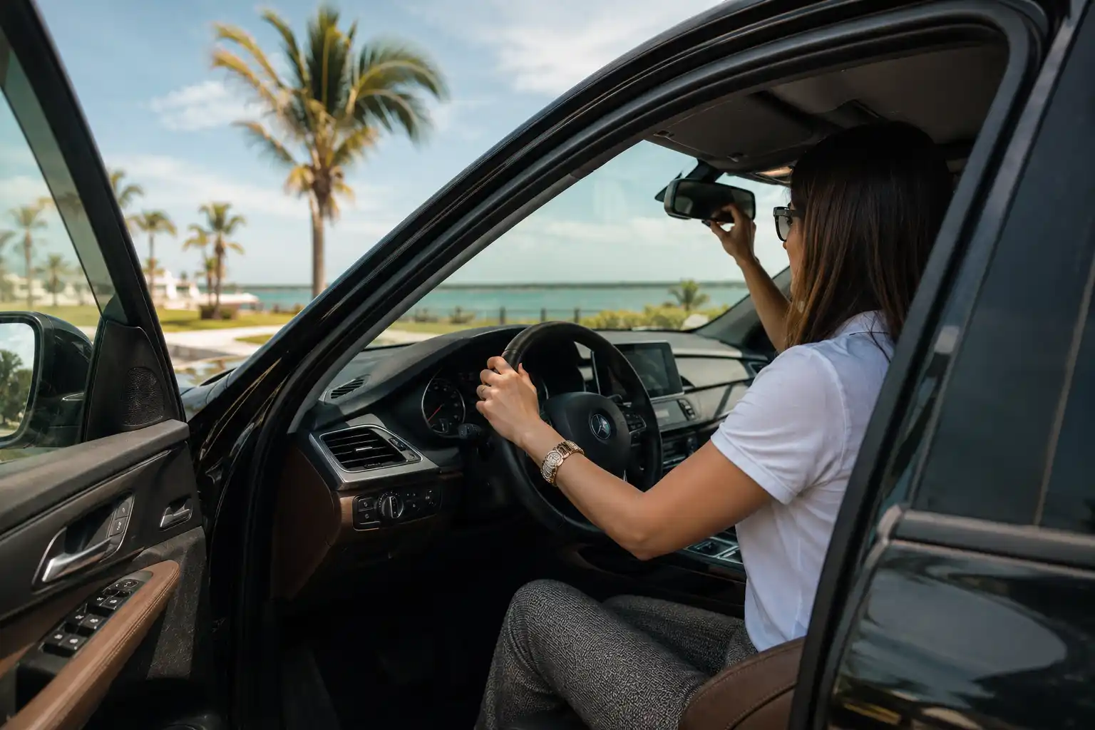 Read more about the article What to Check Inside Your Rental Car Before Starting Your Nassau Journey